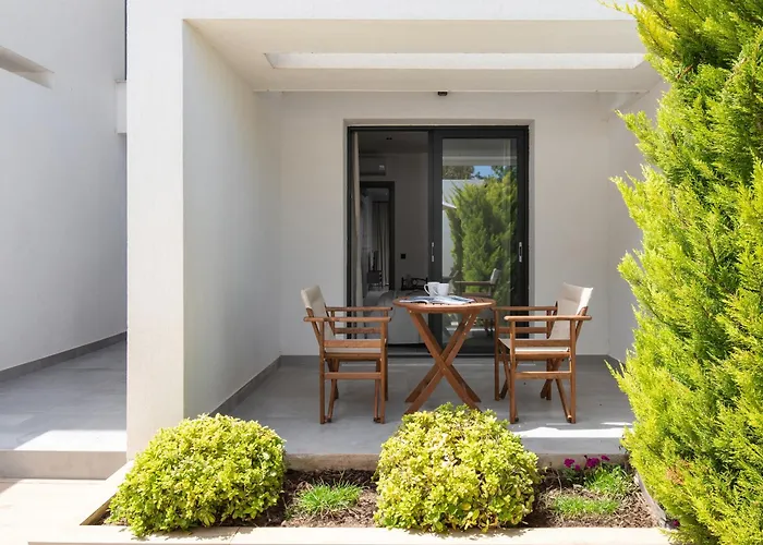 Asterias Apartment