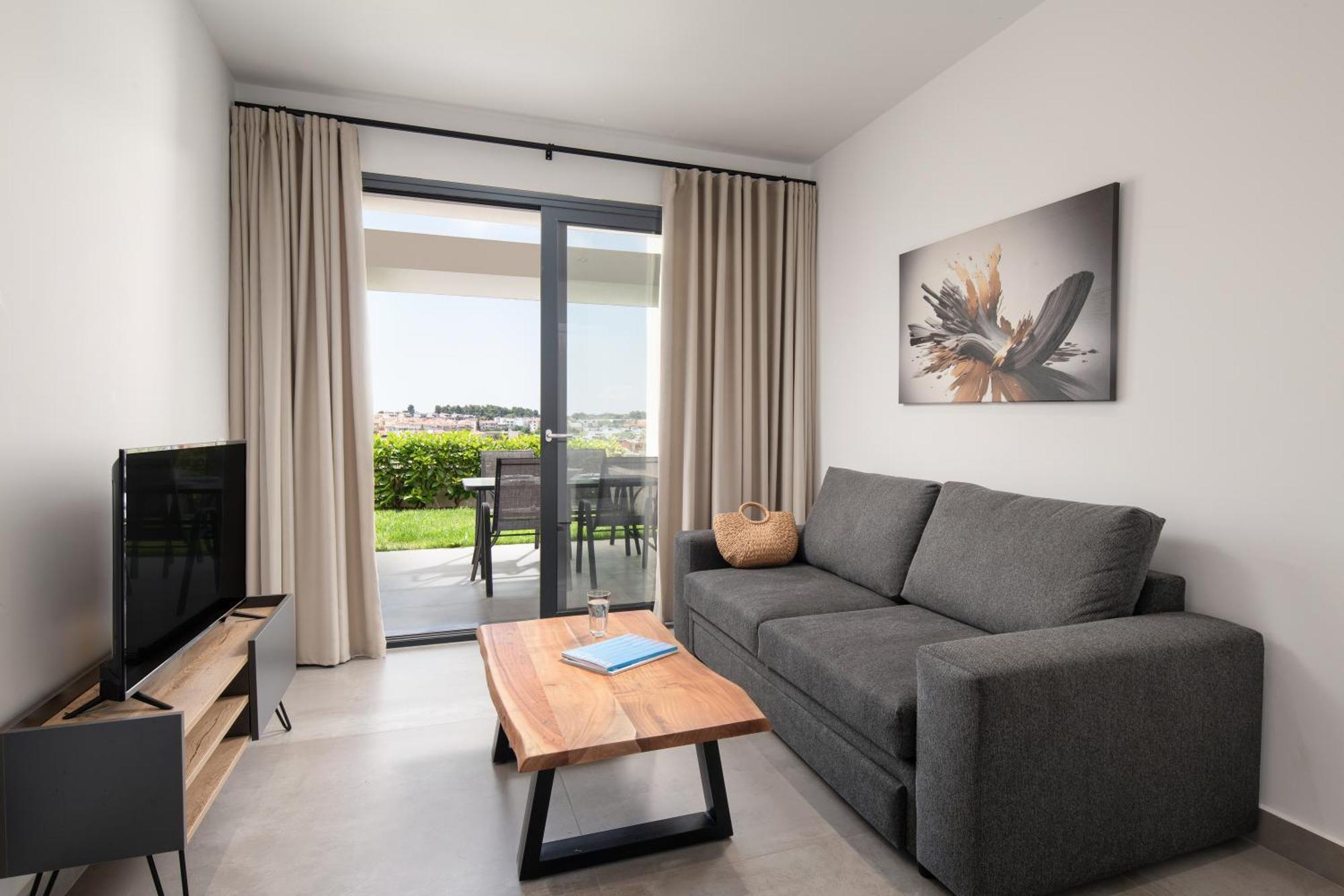 Asterias Apartment